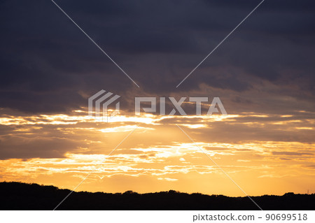 High resolution Sunset Sky background for Sky replacement 90699518