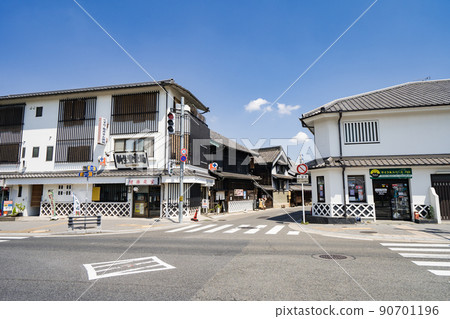 Midori-ku, Nagoya City Arimatsu Former Tokaido Nitta Nagoya Line Intersection Kamiya Pharmacy Building Cycle Space Halo 90701196