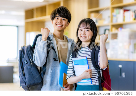 大學生 90701595