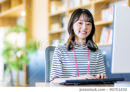 女工程師工作 90701830