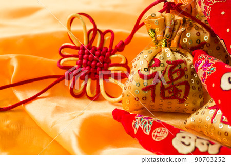 Lucky bag, Chinese knotting, Chinese knotting, allegory red pepper 90703252
