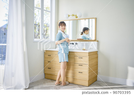 女性浴室洗面奶 90703395