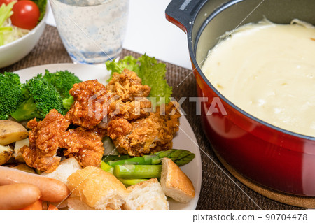 cheese fondue  90704478