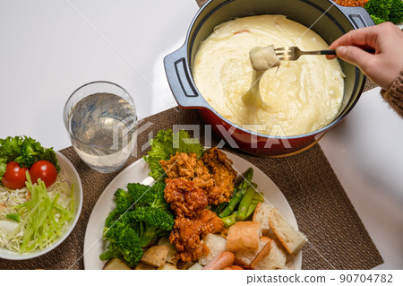 奶酪火鍋 90704782