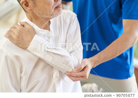 老年人肩關節鬆動 90705877