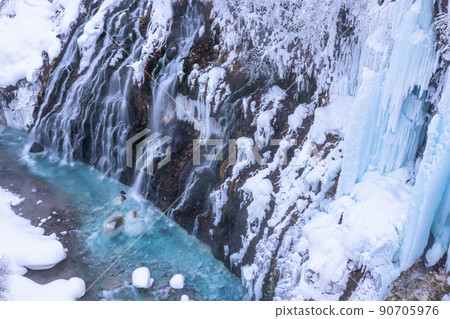 《Hokkaido》 Frozen Shirahige Waterfall / Biei in winter 《Hokkaido》 Frozen Shirahige Waterfall / Biei in winter 90705976