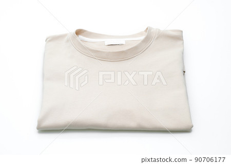 fold t-shirt on white background 90706177