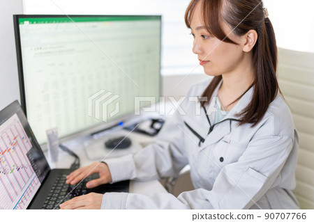 創建施工進度表、施工監理的女性一流建築師 90707766