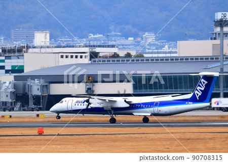 Osaka International Airport ANA Bombardier DHC8-Q400 Propeller Aircraft Landing Ready Senri Kawajiri Osaka International Airport ANA Bombardier DHC8-Q400 Propeller Aircraft Landing Ready Senri Kawajiri 90708315