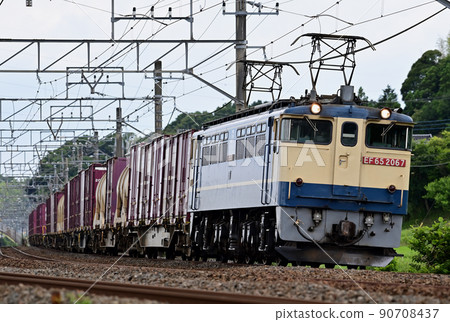 成田線櫻花酒酒井 JR Freight EF65-2067(新鶴見) 成田線櫻花酒酒井 JR Freight EF65-2067(新鶴見) 90708437