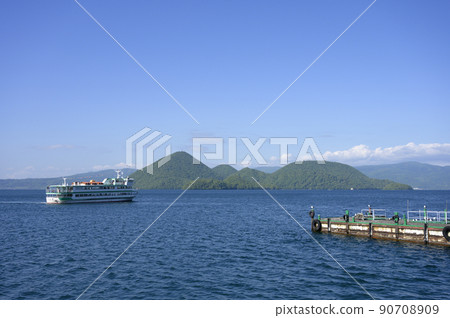 遊船和洞爺湖 90708909
