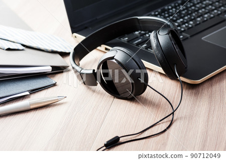 isolated black headphone 90712049