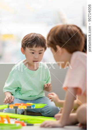 children friends brother lifestyle education children friends brother lifestyle education 90714006