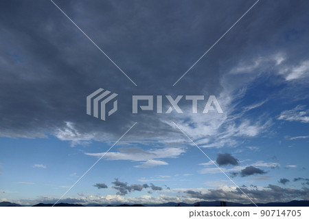 Blue sky and clouds that appeared during the summer rain ・ 210818PM Blue sky and clouds that appeared during the summer rain ・ 210818PM 90714705