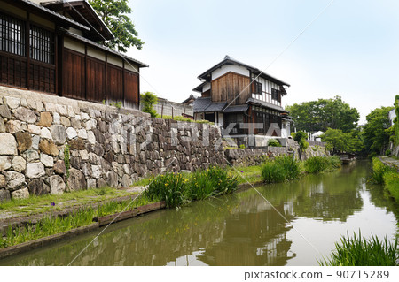 初夏近江八幡市的八幡堀 初夏近江八幡市的八幡堀 90715289