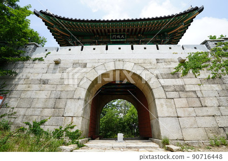 Bukhansan. National Park. Bogukmun. Kalbawi. Samgaksan. Bohyeonbong Bukhansan. National Park. Bogukmun. Kalbawi. Samgaksan. Bohyeonbong 90716448