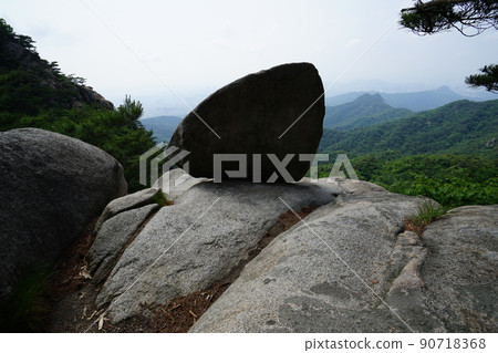 Bukhansan. National Park. Bohyeonbong. Bogukmun. Samgaksan. Daeseongmun. Bukhansanseong 90718368