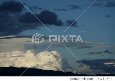 Summer evening scene, dark clouds of rain clouds and distant cumulonimbus clouds, telephoto, 210818PM Summer evening scene, dark clouds of rain clouds and distant cumulonimbus clouds, telephoto, 210818PM 90719628