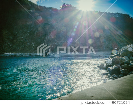 Backlight and fishing port Backlight and fishing port 90721034