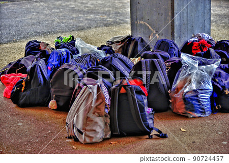 [Tokyo] Setagaya Ward Backpacks placed around the stadium 90724457