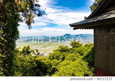 從金比羅神社內社看到的琴平鎮 從金比羅神社內社看到的琴平鎮 90727237