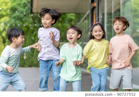 兒童自由派對玩耍生活方式 兒童自由派對玩耍生活方式 90727552