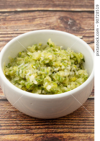 Green onion salt sauce Green onion salt sauce 90728519