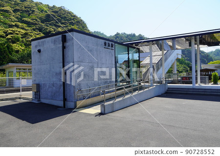 Higashihama Station (San-In Line, JR West) Higashihama Station (San-In Line, JR West) 90728552