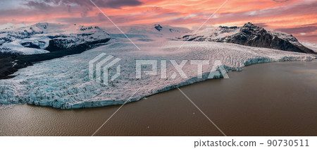 Iceland, Jokulsarlon lagoon, Beautiful cold landscape picture Iceland, Jokulsarlon lagoon, Beautiful cold landscape picture 90730511