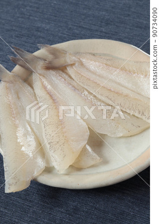 Opening of kiss Opening of kiss 90734090