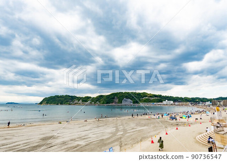 Zushi Beach on the weekend Zushi Beach on the weekend 90736547