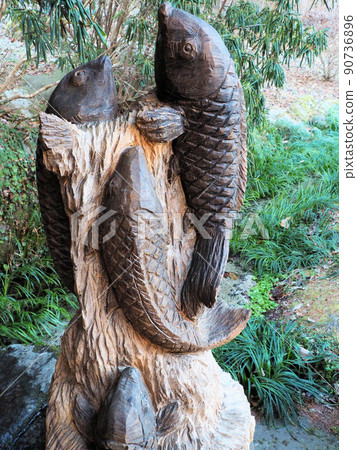 Tateiwa water source carp wood carving Manganji, Minamioguni-machi, Aso-gun, Kumamoto Prefecture 90736896