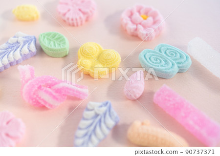 Cute spring dried sweets Rakugan Japanese sweets Amber sugar 90737371