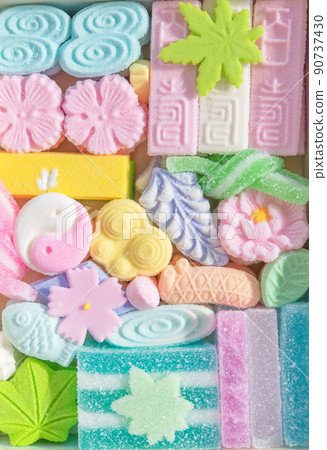 可愛的春夏乾貨 樂顏日式點心 琥珀糖 盒裝什錦 90737430