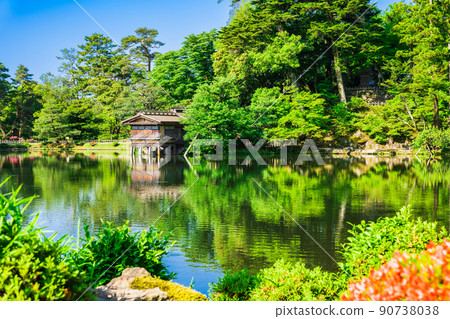 Spring Kanazawa Kenrokuen Kasumigaike Spring Kanazawa Kenrokuen Kasumigaike 90738038
