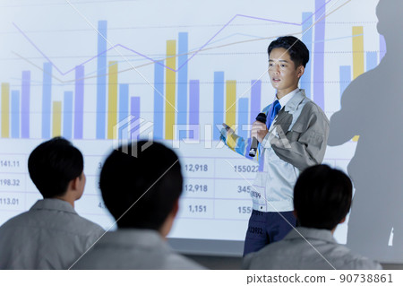 Presenting businessmen Presenting businessmen 90738861