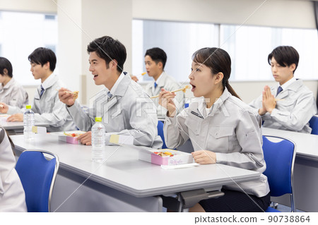 吃午飯的商務人士 吃午飯的商務人士 90738864