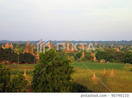 Bagan, the world's three largest Buddhist archaeological sites, innumerable Pakoda Bagan, the world's three largest Buddhist archaeological sites, innumerable Pakoda 90740210