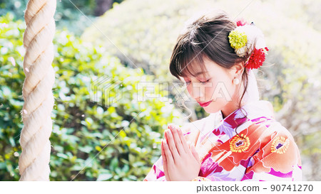 A woman who worships with Sakura Fubuki 90741270
