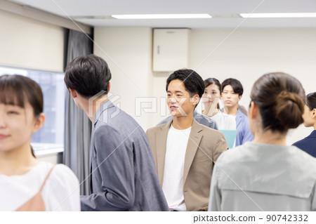 People in line 90742332