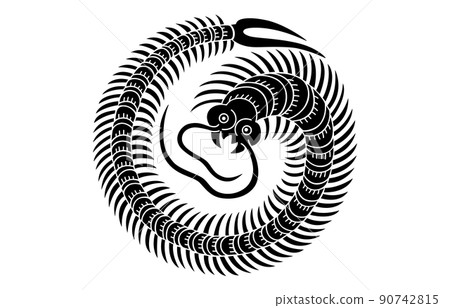 Japanese family crest Centipede circle facing left 90742815