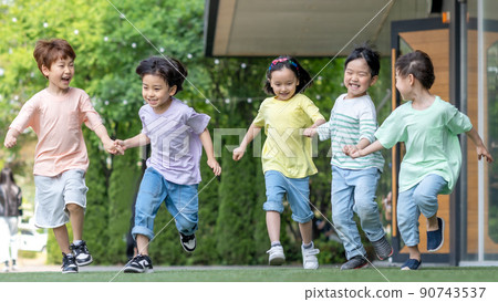 children play run fun life style children play run fun life style 90743537