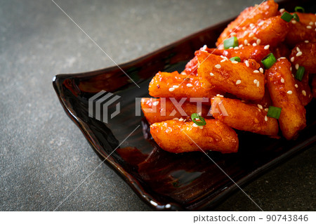 Deep Fried Korean Rice Cake (Tteokbokki)... - Stock Photo [90743846] - Pixta