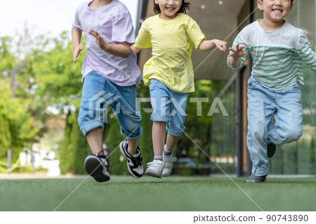 children lifestyle health exercise growth 90743890