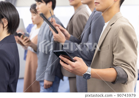 Men with gadgets 90743979