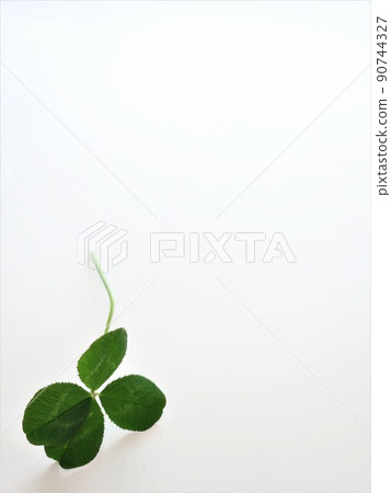 Four-leaf clover of happiness Four-leaf clover of happiness 90744327