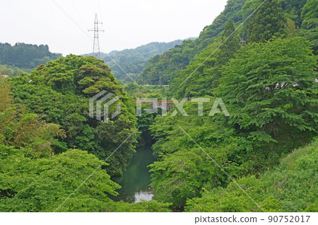 Monocular arch bridge over the Tsubusa River in Usa City, Oita Prefecture Marutanoishi Bridge 90752017