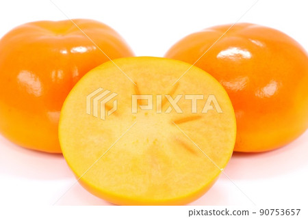 柿子無核甜柿切截面亮背景 90753657