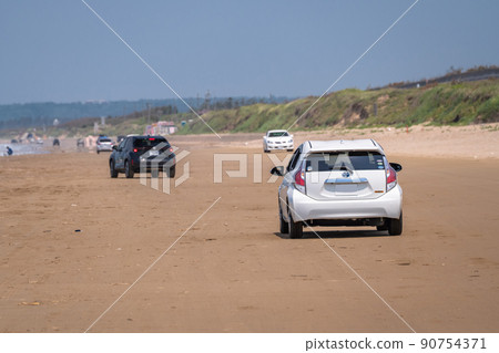 《Ishikawa Prefecture》 Chirihama Nagisa Driveway ・ Sandy beach that can be driven by car 90754371