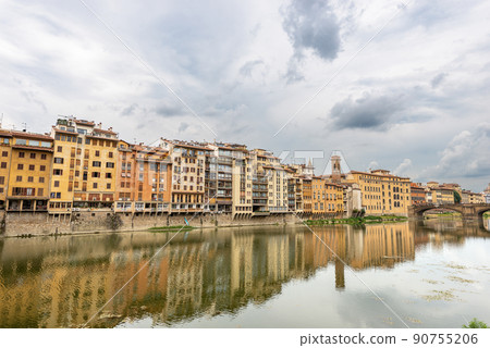 River Arno and Santa Trinita Bridge in Florence Downtown - Tuscany Italy River Arno and Santa Trinita Bridge in Florence Downtown - Tuscany Italy 90755206